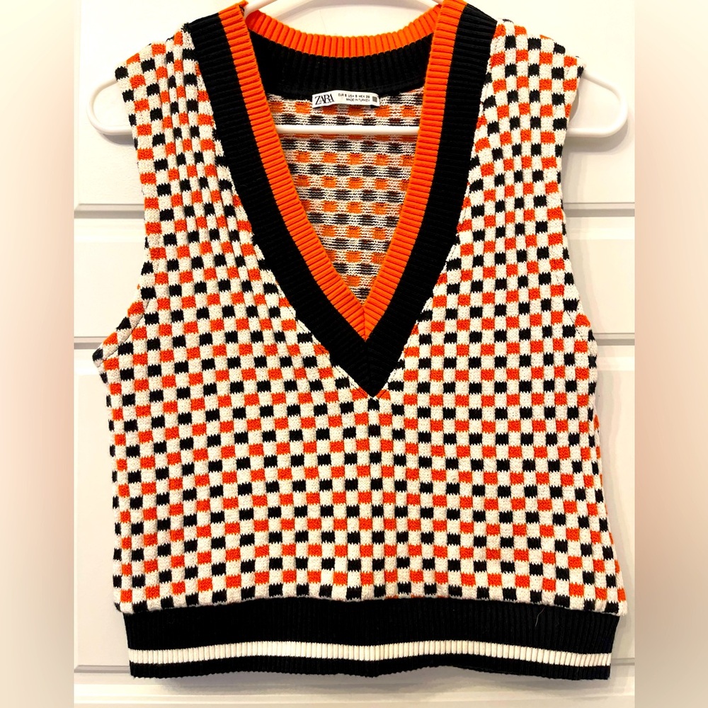 Zara Woman’s Knit V-Neck Vest Size:Small Preloved